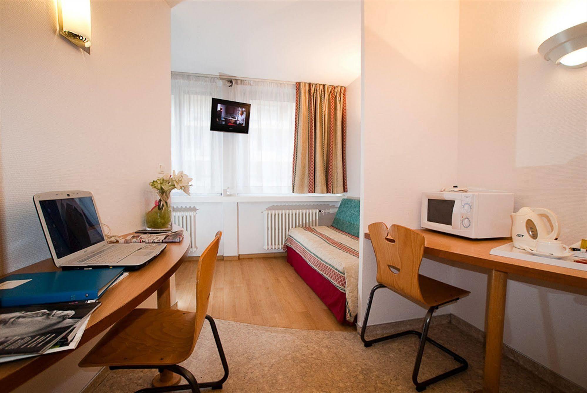 Les Messines Apparthotel Metz Exterior foto